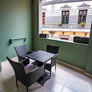 El Puente I- Airport 8,1k Apartment